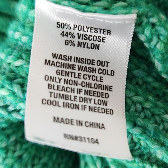 SALE Crown & Ivy Green Elegant Long Puff Sleeve Cable Knit Sweater Size XL - Picture 8 of 10